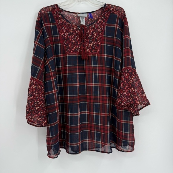 Catherines Top Women 3X Petite Red Plaid 3/4 Sleeve V-Neck Tasseled Bell Sleeves - Picture 12 of 12